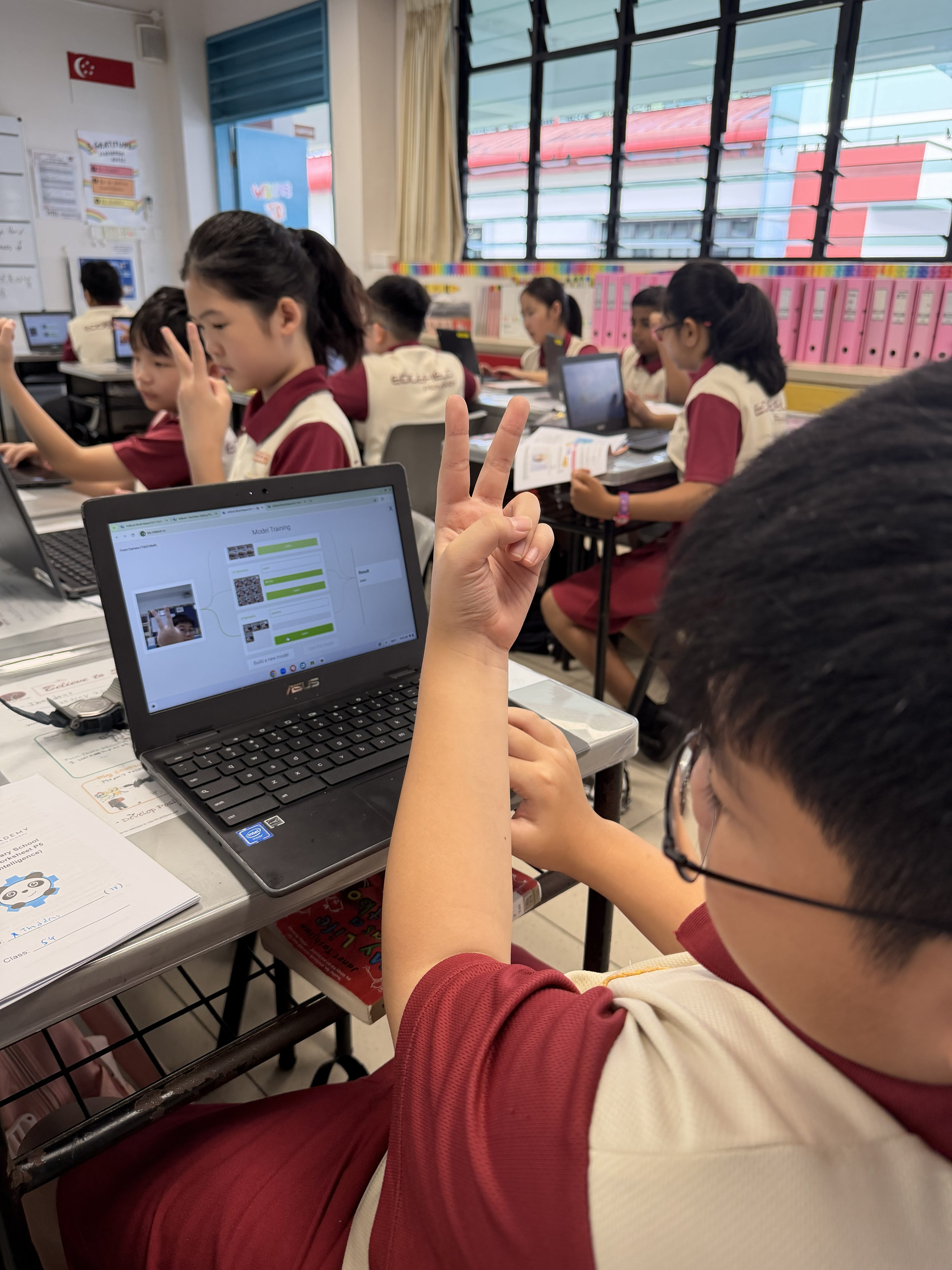Coding meets AI! Our Primary 5 student brings the classic Scissors, Paper, Stone game to life using mBlock’s AI features.